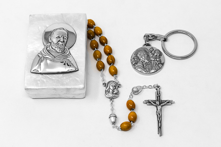 Saint Christopher and Saint Pio Gift Set.